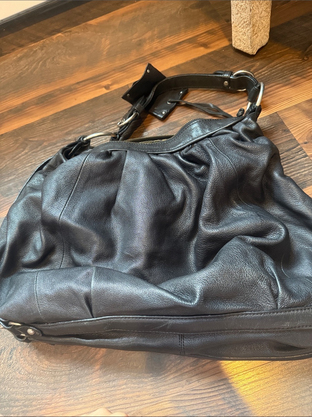 Juicy Couture Black Gathered Leather Hobo Bag - Picture 6 of 6